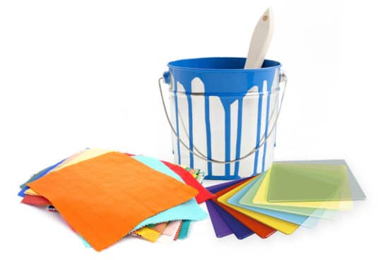 ngành dệt, sơn & chất phủ, nhựa, ván sàn, đồ nội thất, mỹ phẩm, gốm sứ và các ngành công nghiệp khác